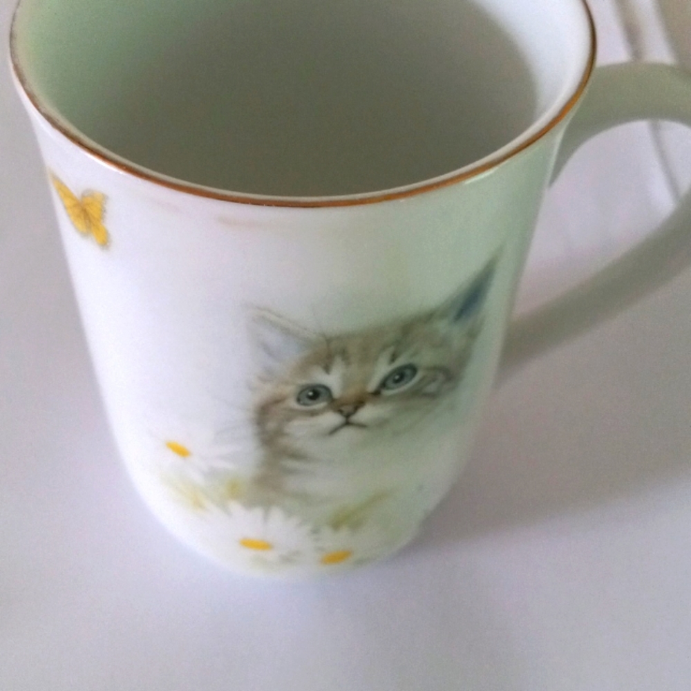 Otagiri Brand Made in Japan Tea/Coffee Cup.  Signed.